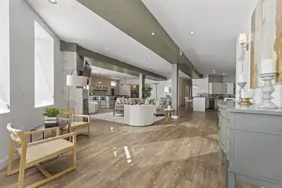 Image de Loft de luxe énorme! Parfait emplacement Downtown Denver!