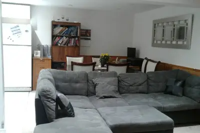 Image de 2 chambres à coucher autonomes