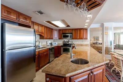 Image de Surfmaster - Oceanfront 3 chambres / 3 salles de bain magnifique! ! ! Grands tarifs! !