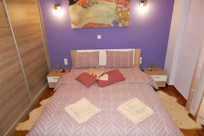 Image de Anna - appartement moderne à 3 km. du centre d'Athènes