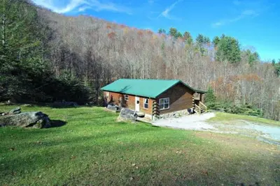 Image de Spring Fling Ă Bryson City! ! ! - Cabane en rondins confortable