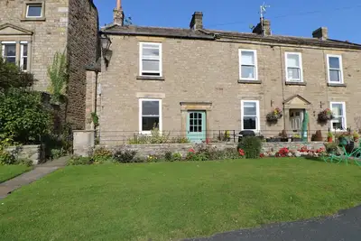 Fellside, Reeth