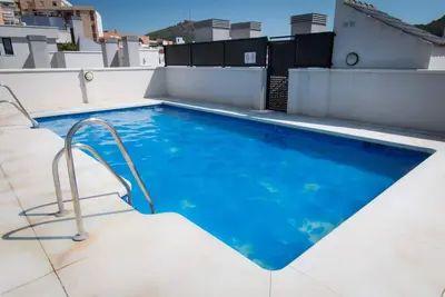 Image de Appartement près du centre historique de Málaga avec piscine communautaire