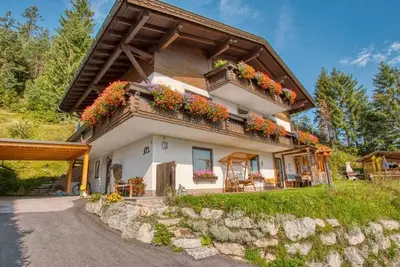 Image de Panorama Apartment Isser - Appartement \/ 2 chambres \/ 2 salles de bain avec douche et toilettes