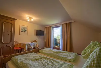 Image de Chambre Quadruple avec Douche, Toilettes - Gasthof-Pension Moosgierler