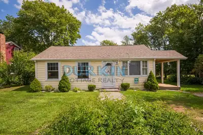 Image de Confortable maison, beaucoup de lumière, trois blocs de la plage