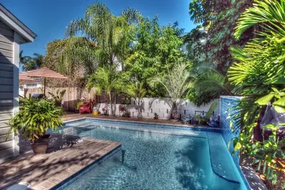 Image de \"Lady Admiral\" ~ Cottage et maison d'hôtes avec piscine privée au large de Duval