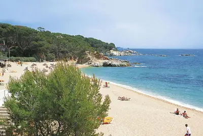 Image de Merveilleuse maison de vacances privée pour 8 personnes avec piscine privée, Wifi, Tv et balcon