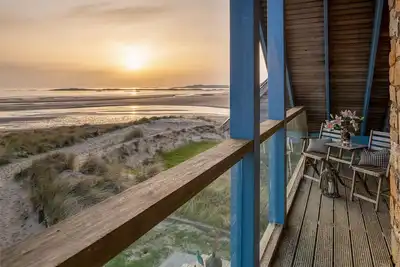 Image de Niwl Y Mor - une maison individuelle de 3 chambres pouvant accueillir 6 personnes dans 3 chambres à coucher
