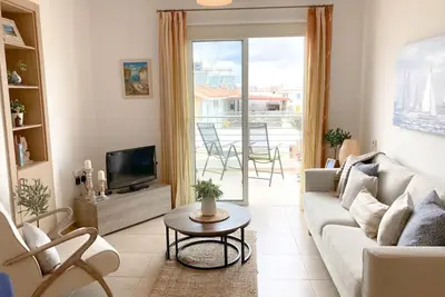 Image de Appartement de luxe au 2ème étage avec piscine commune, aire de jeux,