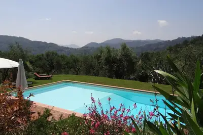 Image de Maison de charme dans une des belles propriétés de la région (2, 5 ha)