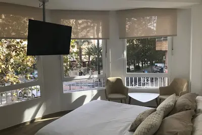 Appartement Central Avec A. C Et Wifi Gratuit À 50 Met. De La Plaza De Los Luceros