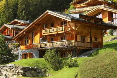 Image de Maison de vacances privée avec Wifi, bain à remous, Tv, terrasse, animaux admis, parking