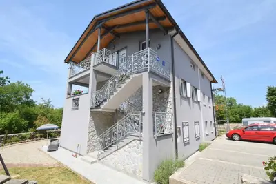 Image de Apartment Dunja 2 with Balcony