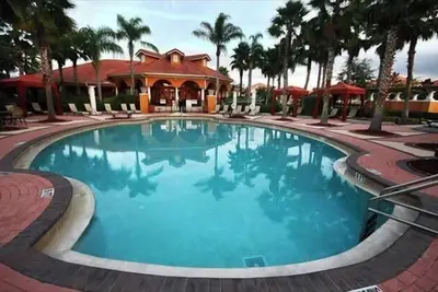 Image de Villa Resort / 5 Br / 3 Master / Piscine / Spa / Salle de jeux / Wifi-Près de Disney