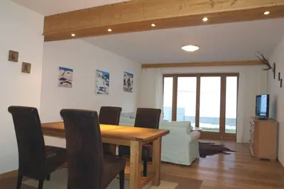 Image de Appartement Adler 70m² / 1 Schlafr / 1 Wohnschl / Du / Wc séparé - Chalet alpin \"Der Tyroler Adler\"