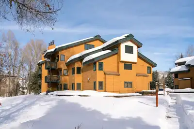 Image de Récemment Rénové Condo Avec un Excellent Emplacement Steamboat