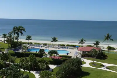 Image de Gulf Front Condo sur Bonita Beach: des vues spectaculaires Grands tarifs pour les vacances