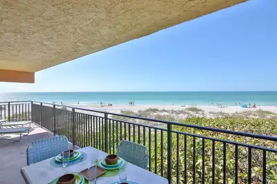 Image de Beach Oasis! Condo en bord de mer avec couchers de soleil inoubliables, piscine chauffée, WiFi