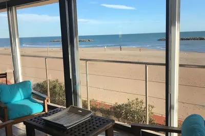 Image de Maison sur la plage face à la mer