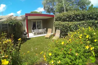 Image de Studio Modern Pignon, 25 m2 Tout A Pied, lac, mer, village avec jardin et parking
