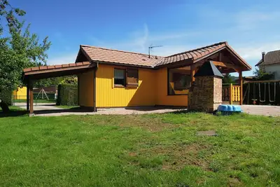 Image de Location chalet clôturé avec barbecue et espace jeux pour enfants