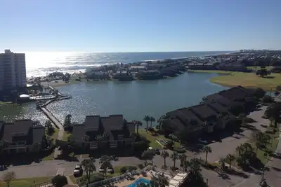 Image de Ariel Dunes Ii 3 Br / 2ba 5ème étageCondo, vue sur le golfe et sur le lac
