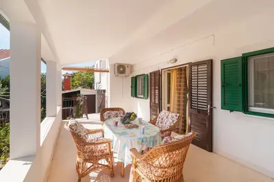 Image de Appartement de deux chambres avec la terrasse Rogoznica (A-15551-a)