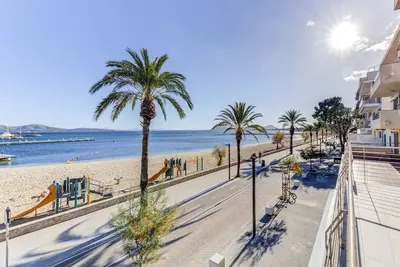 Brisa Marina for five people front beach