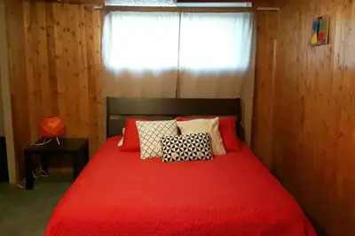Image de Suite With Private Entrance 20 min to Yyc Airport