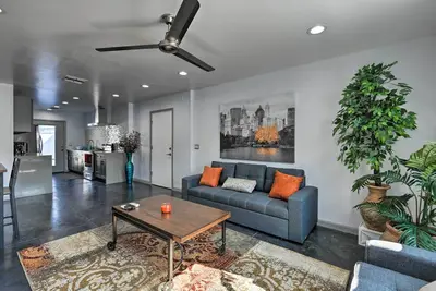 Image de Nouveau! Tempe Home moderne avec patio privé au centre-ville