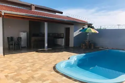 Image de Maison temp neuve avec climatisation, piscine et espace gastronomique, incroyable