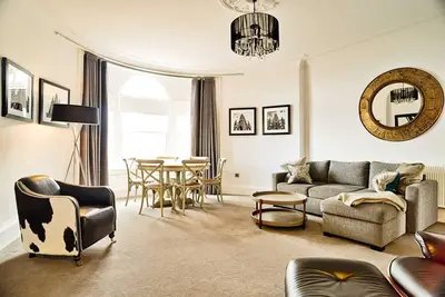 Image de Ultra Luxury George St Apart in Unesco New Town