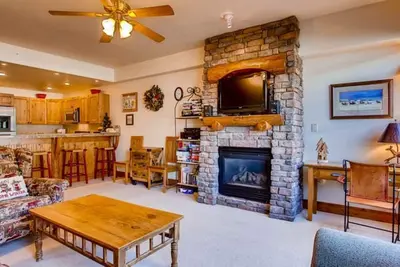 Image de Condo de montagne classique, confortable et de luxe | Près des télésièges
