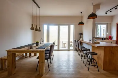 Image de Big Baron Holiday Home Bruges - Parking gratuit