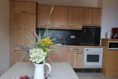 Image de Appartement \/ 2 chambres \/ douche, Wc - Berger Christine vlg. cuisinier