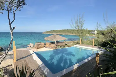 Image de Accueil Oceanfront luxe sur les Caraïbes w / Sunset View, Dock, Kayaks, nouvelle piscine!