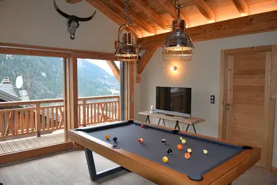 Image de Chalet de Standing avec Spa Sauna pour 16 personnes à CHÂTEL