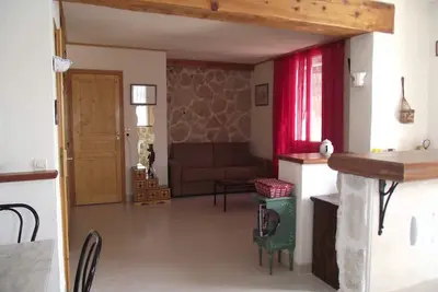 Image de Studio Independant Rdc villa, Avec Piscine, idéal visite de la région