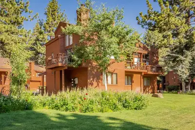 Image de Woodlands: 2br / Loft / 2ba pour 8 personnes Belle retraite en montagne, hiver et été