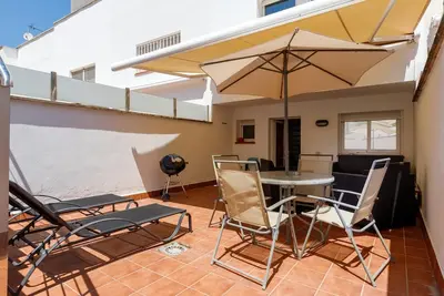 Image de Big Terrace House with Parking