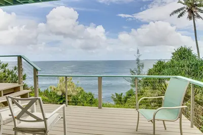 Image de Nouveau! Superbe Hilo Home w \/ vue imprenable sur l'océan!