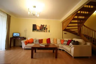 Image de Spacieux appartement de 3 chambres avec parking