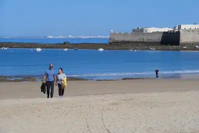 Image de Appartement charmant et lumineux, à 100m de la plage de La Caleta