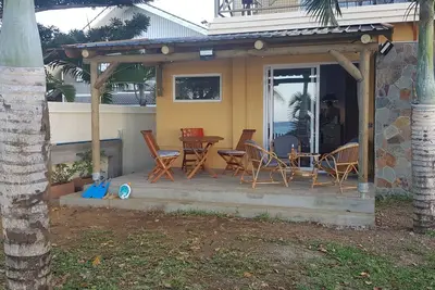Image de Bel appart. Le Bi-Dul, en bord de mer, pied dans l'eau avec piscine
