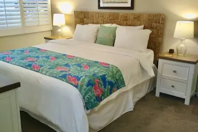 Image de 5 * Revue Kamaole Sands. Étapes de la plage beach. Rez-de-chaussée. A / C. Locale souhaitée!