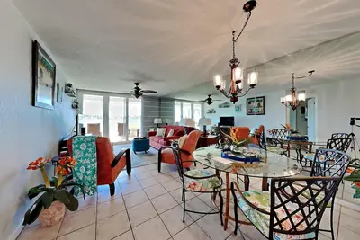 Image de Bahia Vista 7-115, 2 chambres, accès à la piscine, WiFi, bain �� remous, pour 6 personnes