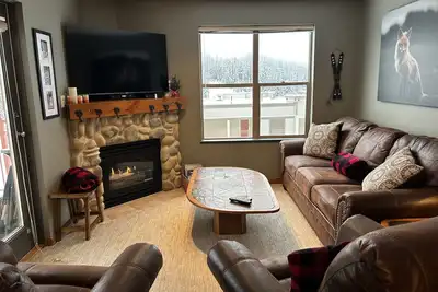 Image de Corner Unit 2 Bed / 2Bath Upgraded Corner- True Ski In / Ski Out - Pet Friendly