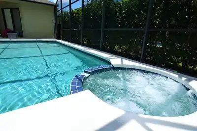 Villa spa-piscine haut de gamme pouvant accueillir jusqu'à 10 personnes - à 15 minutes de Disney