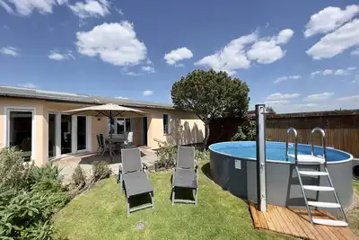Image de Maison de vacances sur le lac Niegripper avec piscine